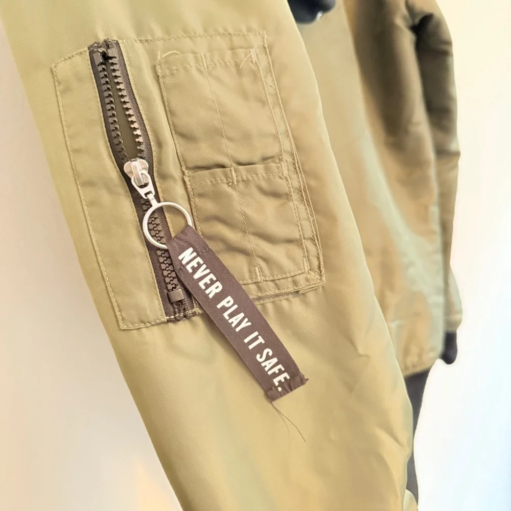 H&M Men's Army Green Full Zip Bomber Jacket Size Medium